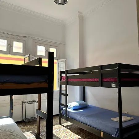 Atlas Hostel *